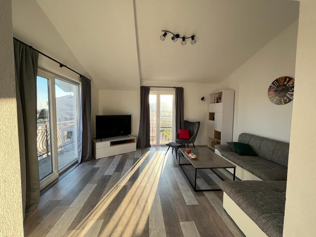 Apartments Majic Каштела Экстерьер фото