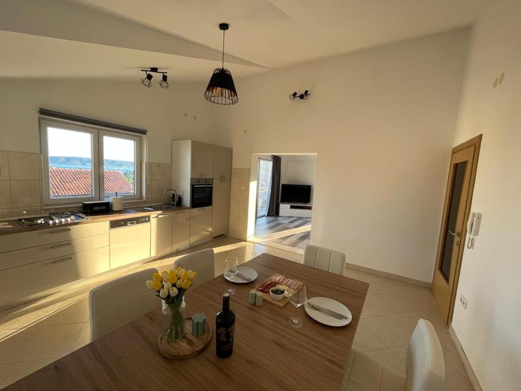 Apartments Majic Каштела Экстерьер фото