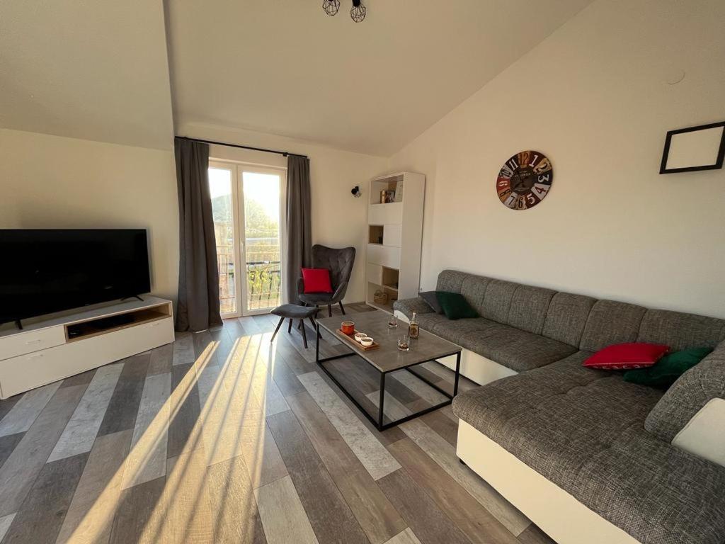 Apartments Majic Каштела Экстерьер фото