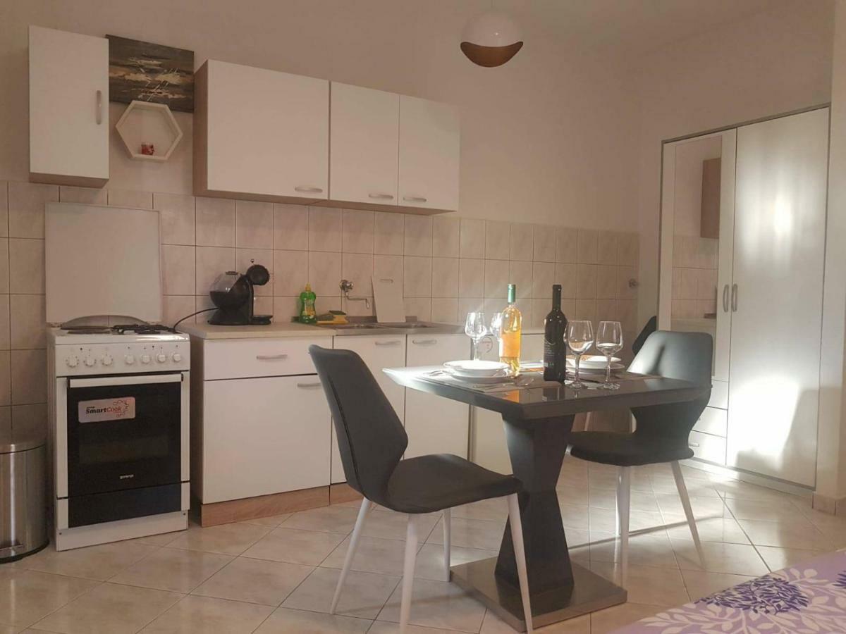 Apartments Majic Каштела Экстерьер фото